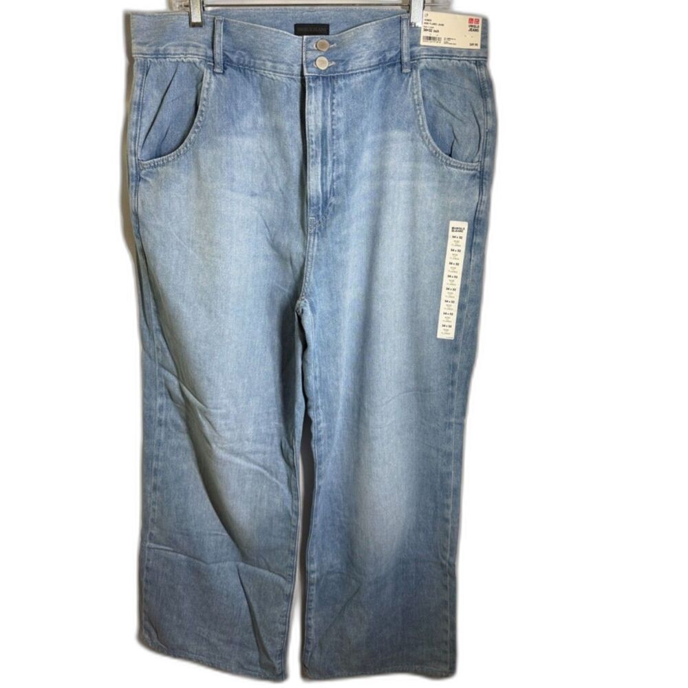 UNIQLO Women’s Wide Flared Jeans Light Wash
